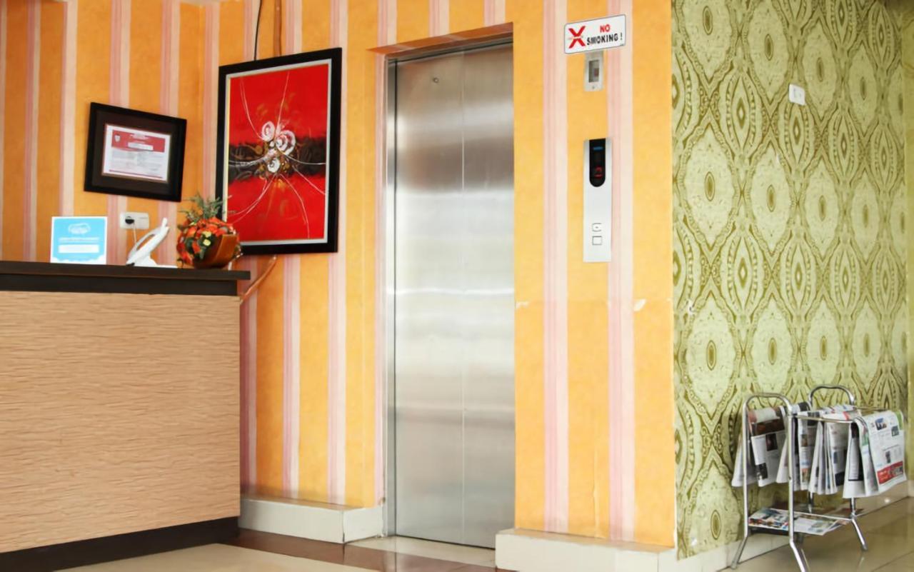 Al-Badar Hotel Syariah Makassar Exterior photo