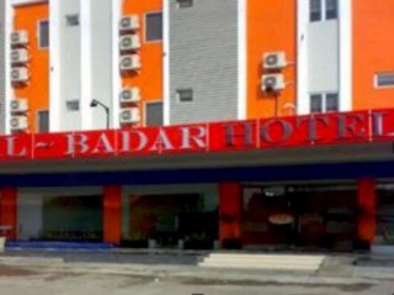 Al-Badar Hotel Syariah Makassar Exterior photo