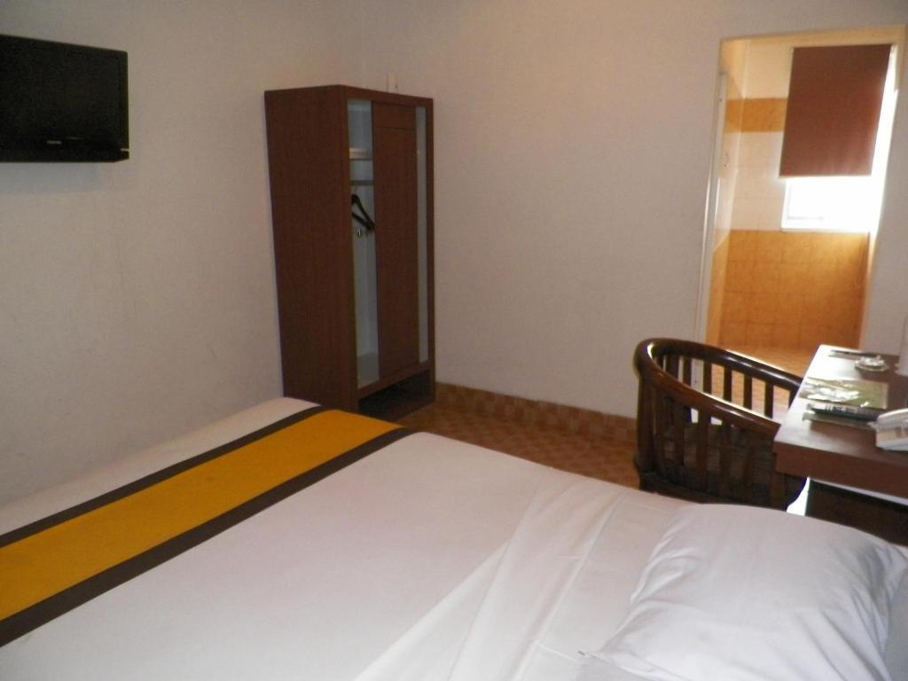 Al-Badar Hotel Syariah Makassar Exterior photo