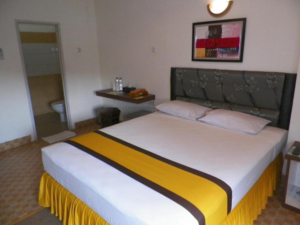 Al-Badar Hotel Syariah Makassar Exterior photo